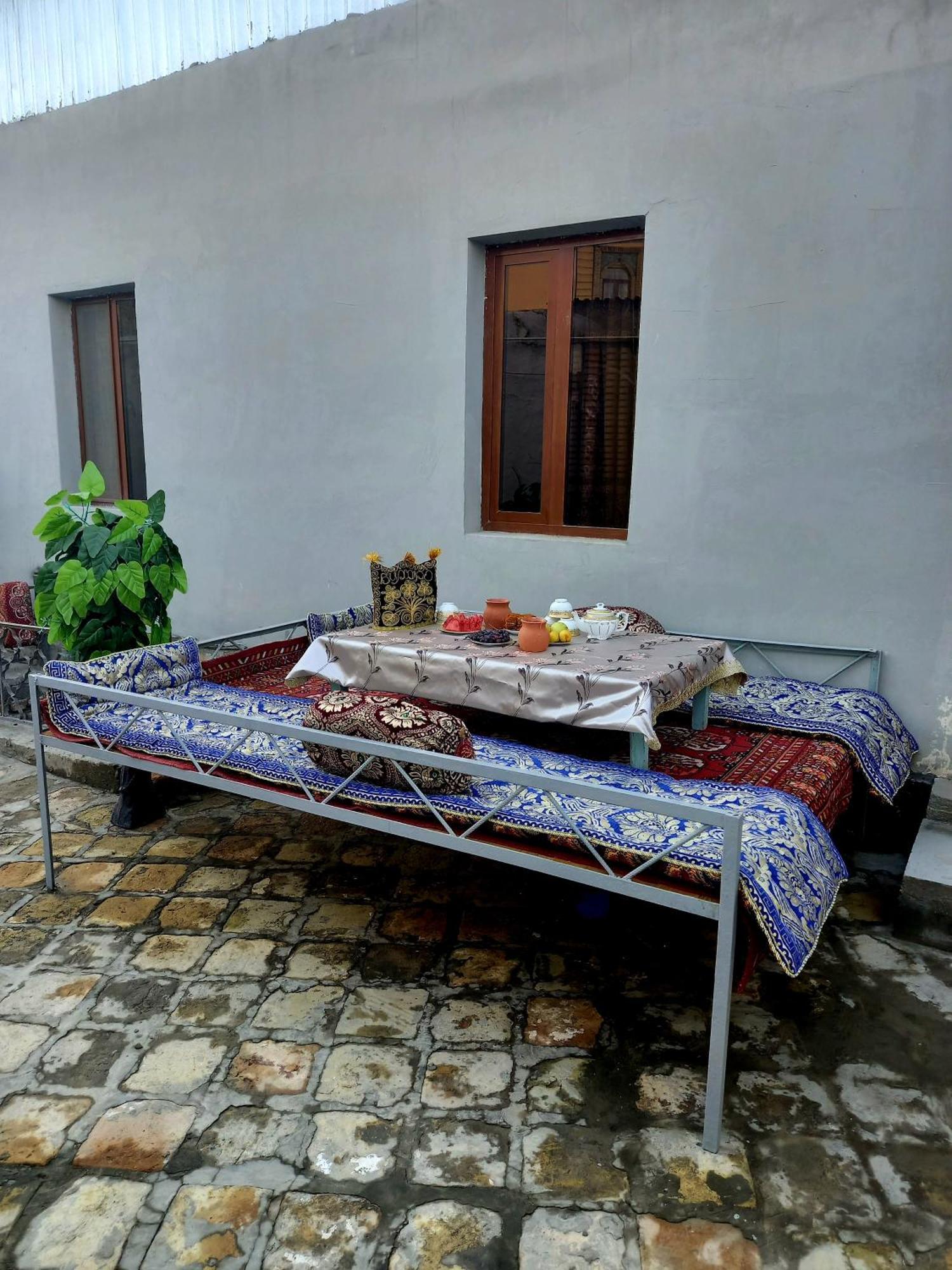 Lion Guest House Buxoro Ngoại thất bức ảnh